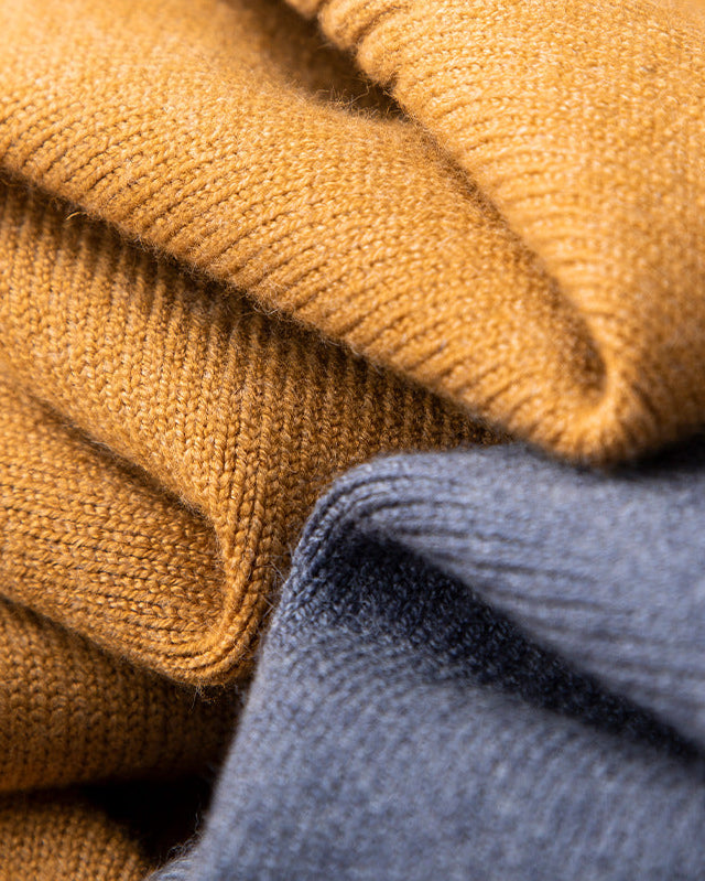 HARRISON OF CALIFORNIA | V-NECK SWEATER IN PREMIUM FIBERS FOR MEN